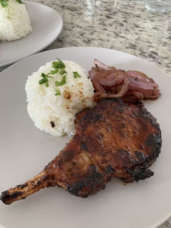 Grilled lamb chop with rice
