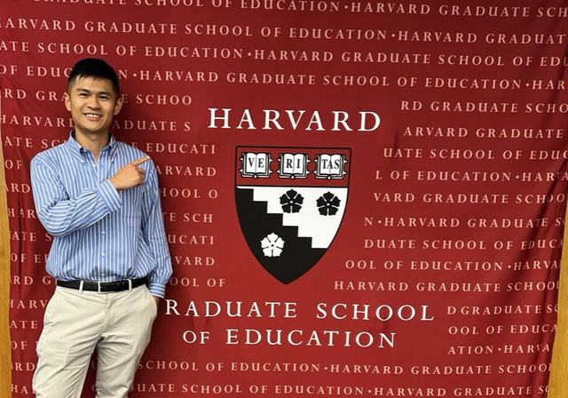 De Lu at the Harvard Graduate School of Education